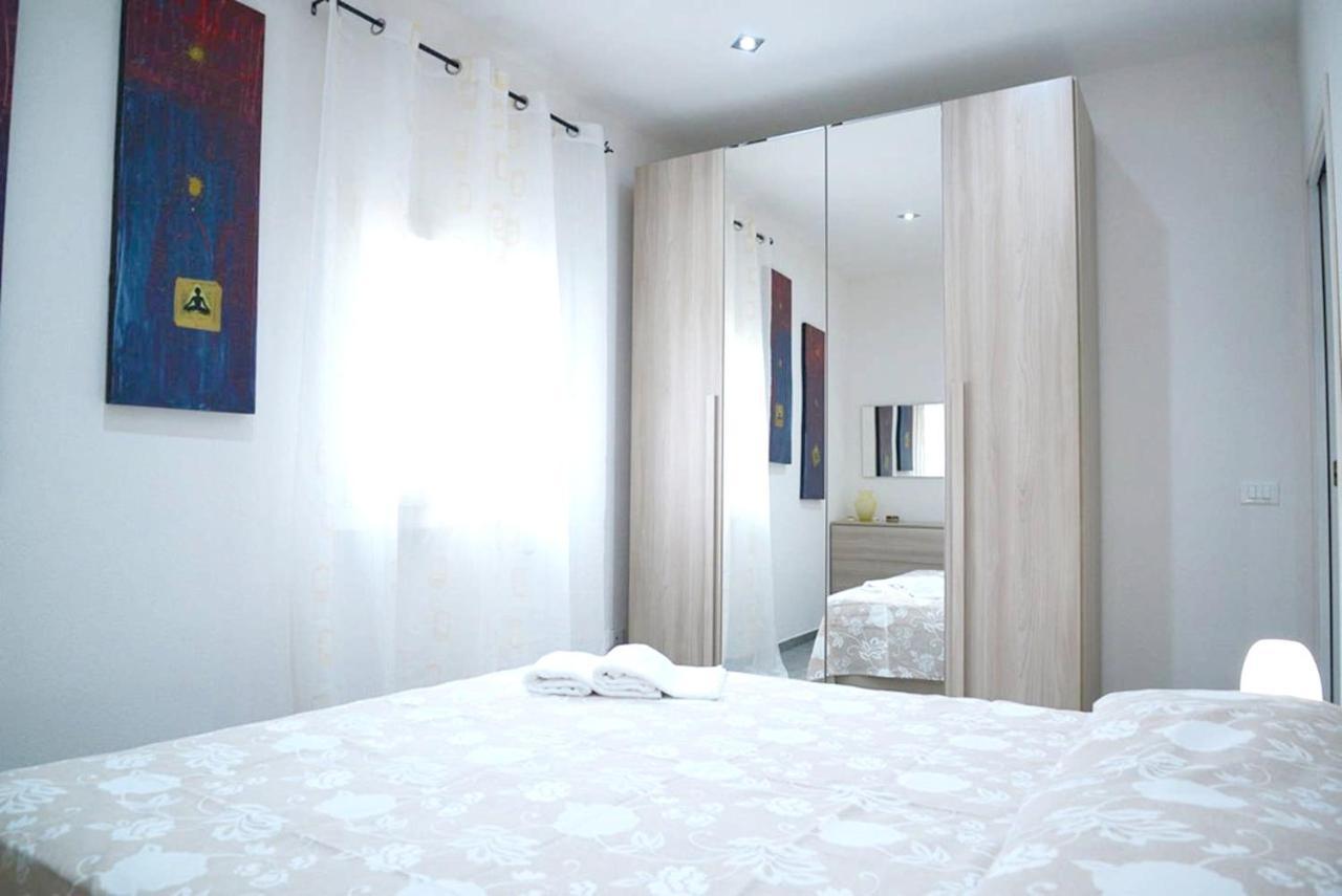 Comfortable House In La Pila With Terrace And Parking Marmi Kültér fotó